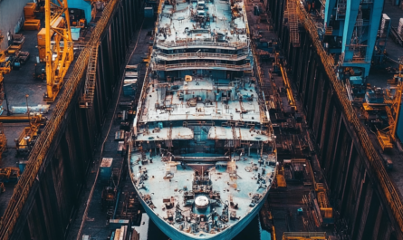 6_shipbuilding_companies_8k_HD_unspla_a6265f84-4d00-47b3-9e62-42667e03c6de